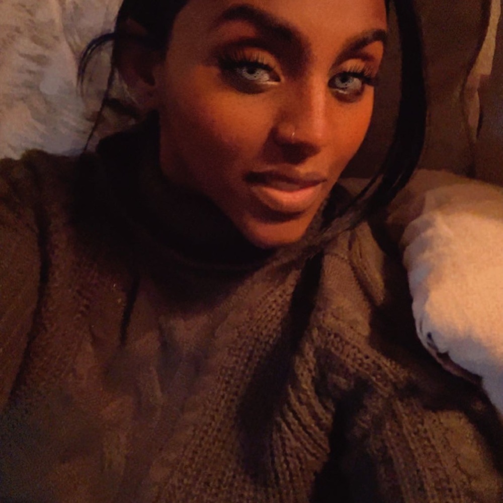 Meet your Posher, Neena